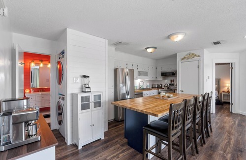 Dauphin Island House | Robin's Sunrise - Recently updated 2 BR Pet-Friendly Home with Gulf Front views