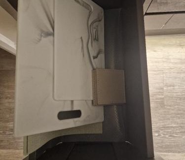 Brighton City Centre Apartment | Robins Getaway