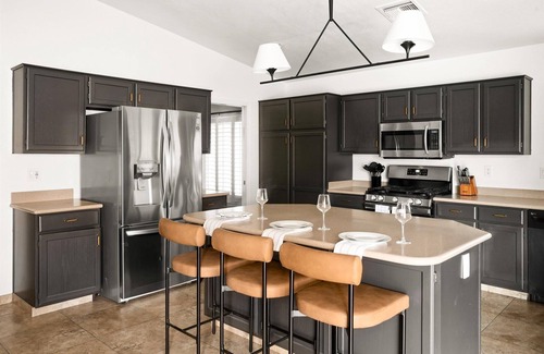 Cactus Meadows House | Rock Climbing Wall~Pool& Mini Golf~Game Room~Mural