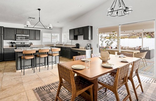 Cactus Meadows House | Rock Climbing Wall~Pool& Mini Golf~Game Room~Mural