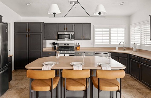 Cactus Meadows House | Rock Climbing Wall~Pool& Mini Golf~Game Room~Mural