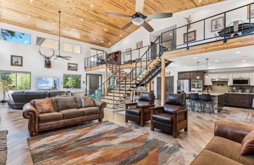 Clay Springs Cabin | Rock Creek Ranch