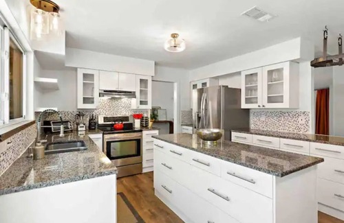 Round Rock House | Rock House Retreat w/hot tub and fireplace. Pet Friendly!