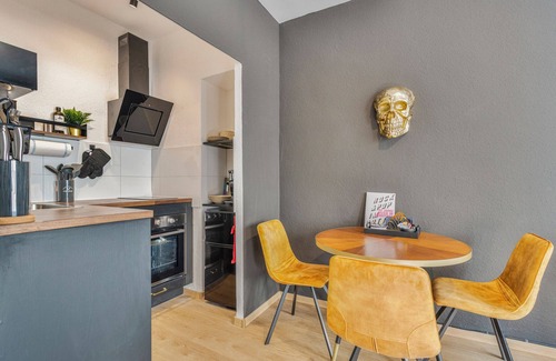 Ruettenscheid Apartment | Rock meets Ruhrpott @Cordis Sky