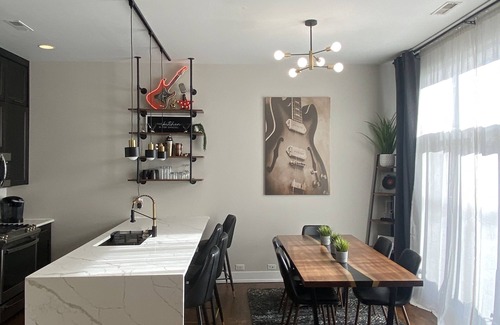 Southeast Omaha Condo | Rock N Roll Condo Old Market w Rooftop Patio!