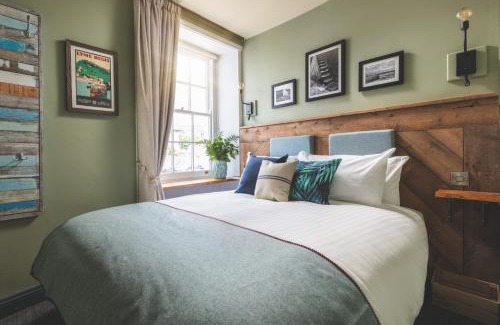 Lyme Regis Hotel | Rock Point Inn