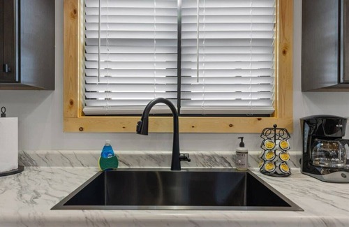 Rogers Cabin | Rock Point - Million $ View, Private, Hot Tub, Lux