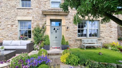 Preston-under-Scar Bed & Breakfast | Rock View, Wensleydale