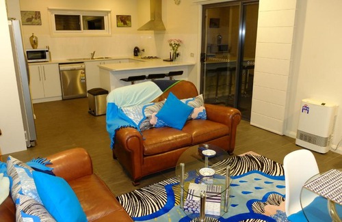 Griffith Apartment | Rock Wallaby