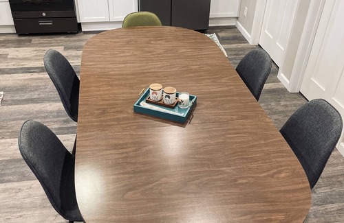 Ladd Apartment | RockerBye Rental downtown Ladd - Sleep 6 - Large modern space with vintage charm