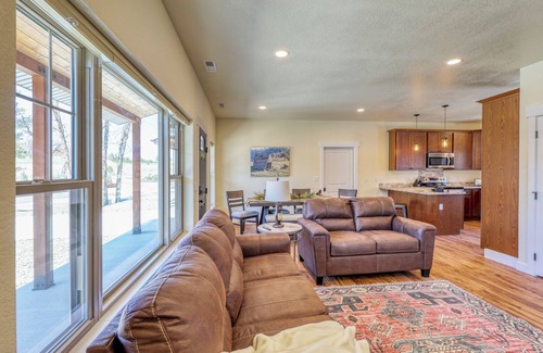 Rockerville Condo | Rockerville Gold Town Lodging #12-This two-bedroom condo is your perfect home base for adventure and relaxation. Just minutes from Mount Rushmore, Crazy Horse Memorial, Custer State Park, Sturgis, and the Badlands.