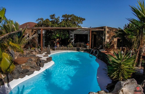 La Oliva House | rockstones house . .