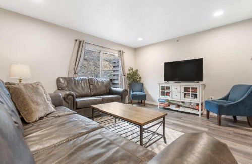 Branson House | Rockwall Duo - Cottage & Lodge Combo