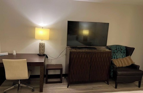 Redwood Hotel | Rocky mount motel