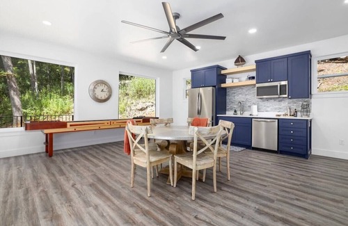 Rogers House | Rocky Summit-Hot Tub-Lake Access & Kayaks-Gameroom