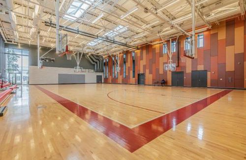 South Central Houston Apartment | Rodeo Room