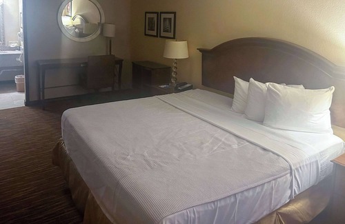 Abilene Hotel | Rodeway Inn Abilene West