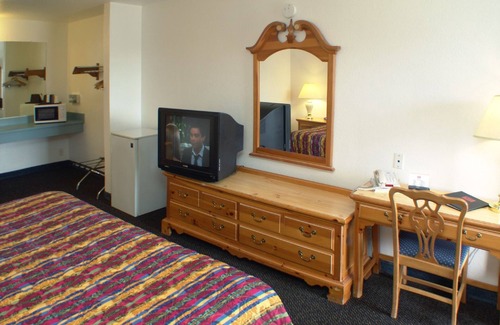 Albany Hotel | Rodeway Inn Albany