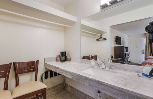 Downtown Flagstaff Hotel | Rodeway Inn Flagstaff - Downtown