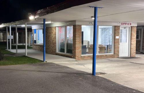 Flora Hotel | Rodeway Inn Flora