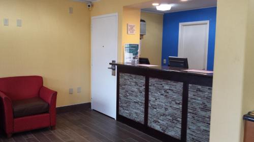 Morningside Hotel | Rodeway Inn Joint Base Andrews Area