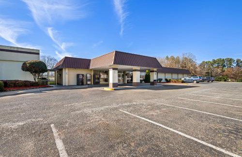 Monroe Hotel | Rodeway Inn Monroe