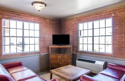 Prescott Hotel | Rodeway Inn Prescott