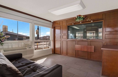 San Bernardino Hotel | Rodeway Inn San Bernardino - Colton