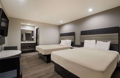 San Bernardino Hotel | Rodeway Inn San Bernardino - Colton