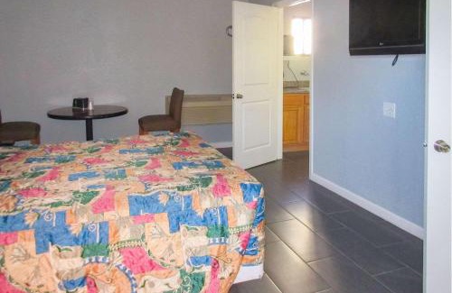 San Pablo Hotel | Rodeway Inn San Pablo Hilltop