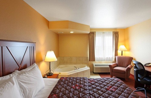 Phillipsburg Hotel | Rodeway Inn & Suites