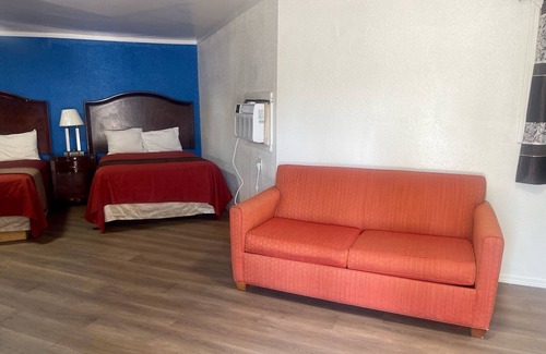 Flora Hotel | Rodeway Inn