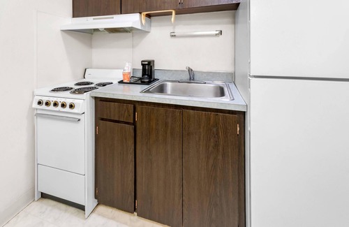 Helena Hotel | Rodeway Inn