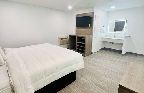 Mineola Hotel | Rodeway Inn