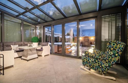 Mielno House | Rodzinny stylowy dom z jacuzzi