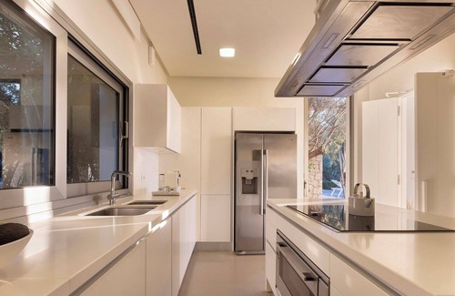 Kilada Villa | Roellia - Six Bedroom Villa, Sleeps 12