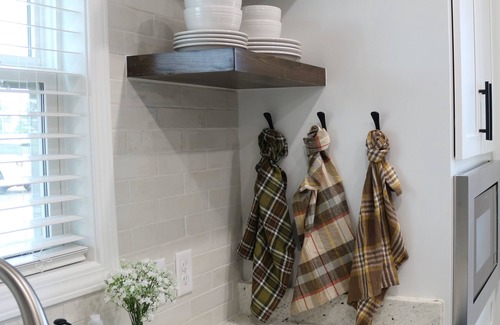 Osceola House | Roll Mill, Steel Bend Guest Houses: Roll Mill