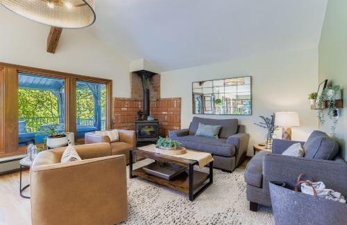 Rollinsville House | RollinsVilla home