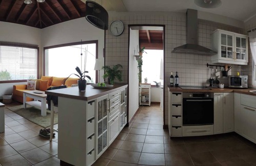 Brena Alta Villa | Romántica Villa de 96 m con Exteriores Llenos de Naturaleza