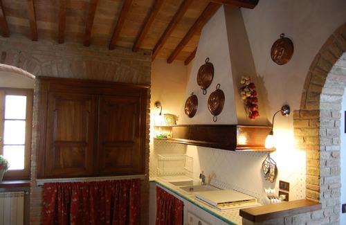 San Gimignano Apartment | Romantic and Bright Flat in Front of Town's Cathedral