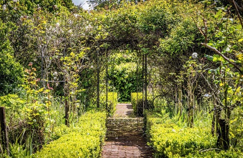 Westcott House | Romantic and very luxurious converted barn, private garden and stunning views