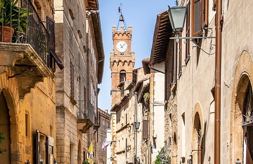 Pienza House | Romantic apartment located in the heart of Pienza.