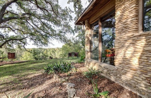 Georgetown Cabin | Romantic Cabin on Riverfront Farm, Pet, Rural