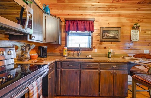 Broken Bow Cabin | Romantic Cabin Retreat!
