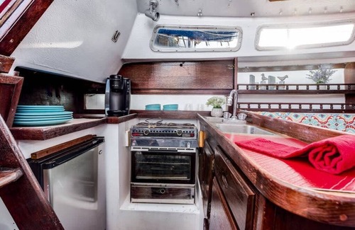 St. Augustine Boat Rental | Romantic Escape in Downtown St. Augustine ★