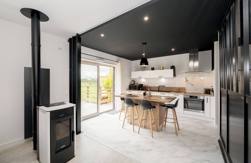 Ploufragan Apartment | Romantic Getaway, close to St-Brieuc & the beaches