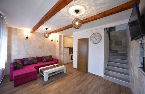 Boreti Villa | Romantic Getaway Villa Ariel with Pool