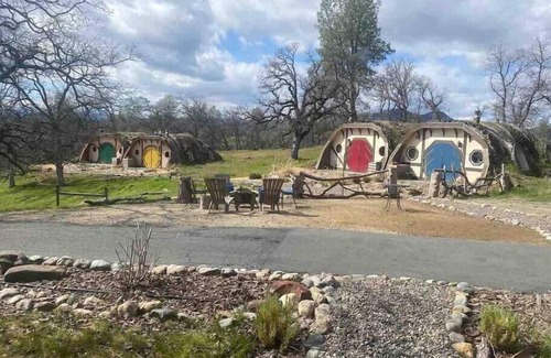 Bella Vista House | Romantic Hobbit Hole and Second Breakfast