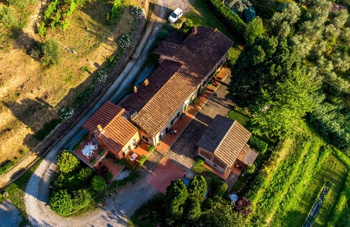 Massa e Cozzile House | Romantic independent country house with garden, between Lucca and Florence
