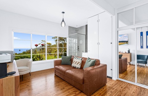 Stanwell Tops Apartment | Romantic Ocean View Studio @ Stanwell Tops